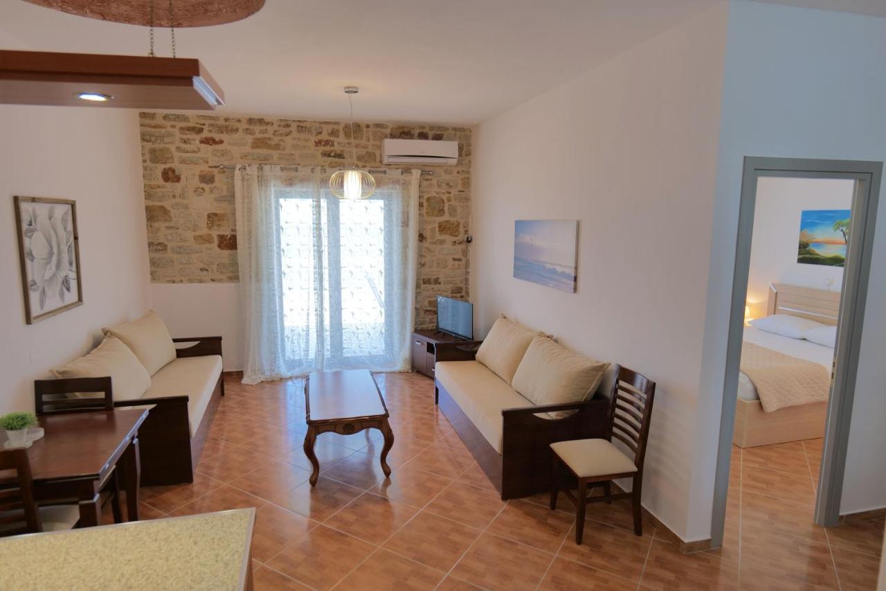 Sunset Villas Qeparo Exterior photo